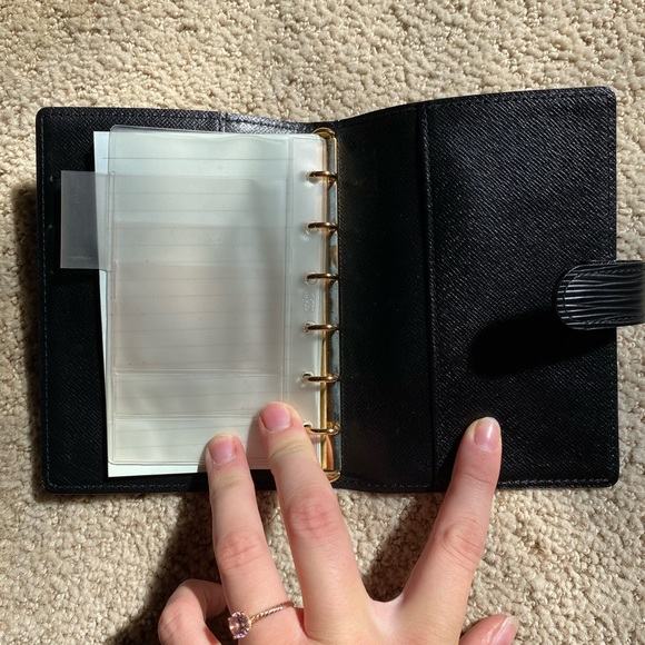 Authentic Louis Vuitton Epi leather Agenda Cover black silver - Picture 8 of 13